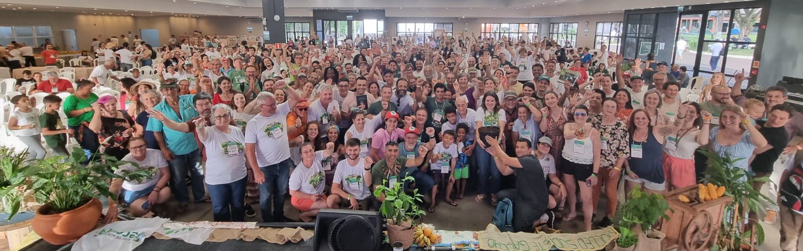 Representantes da comissão organizadora do ENA apresentaram a logomarca e a estrutura organizativa da 5ª edição do Encontro, que acontecerá em 2026, em Foz do Iguaçu (PR).